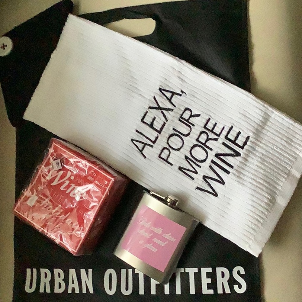 4 pcs, Alexa Towel, Holiday Cocktail Napkins, bag